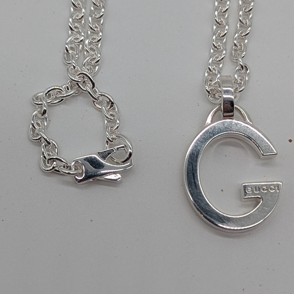 Gucci Sterling Silver G Pendant Necklace - Picture 2 of 5